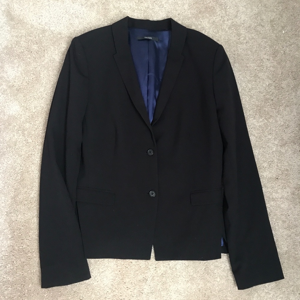 Tahari Black Blazer